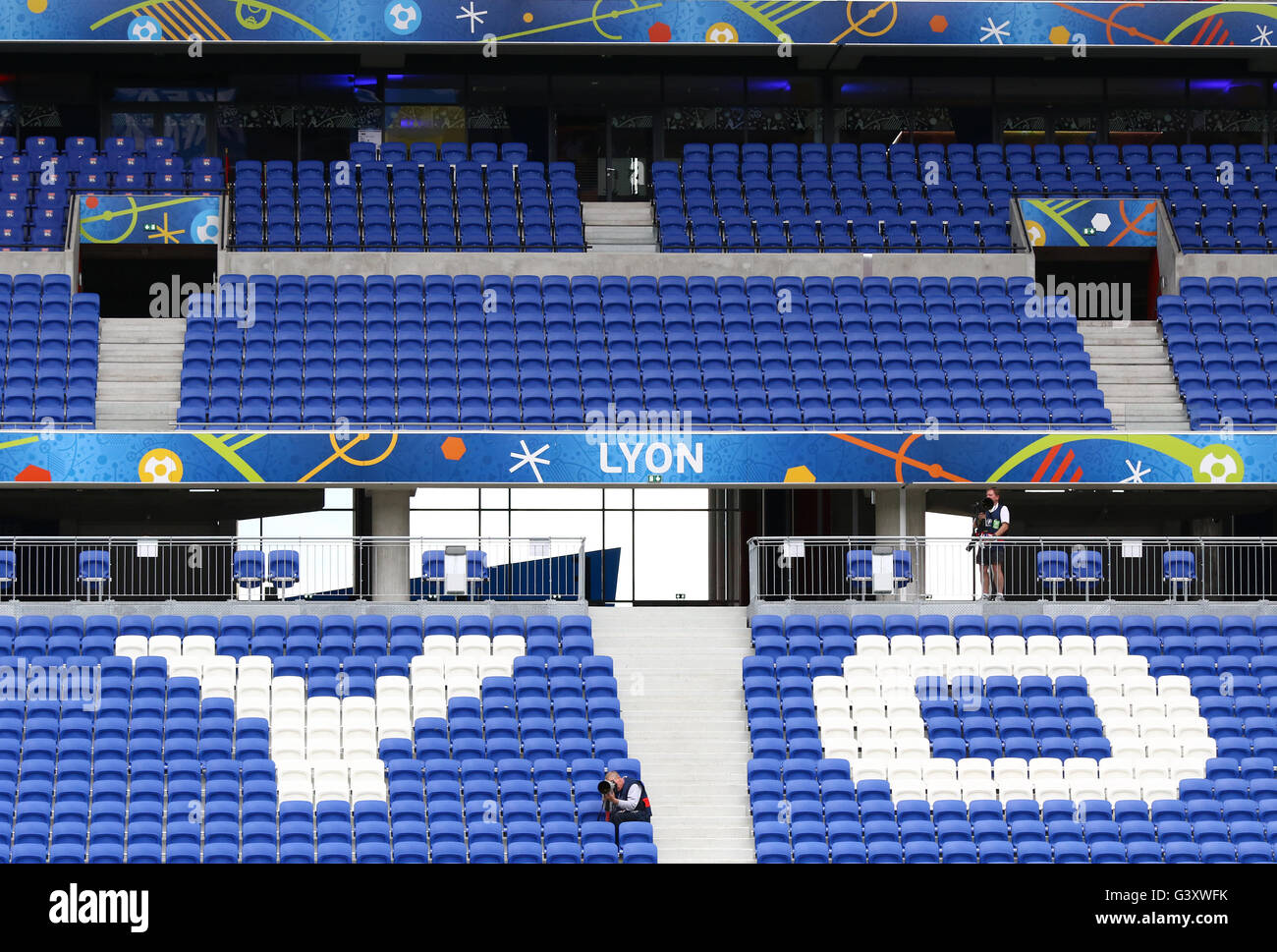 Lione, Francia. Il 15 giugno, 2016. Dettagli di Stade de Lyon aperto durante la sessione di formazione dell'Ucraina nazionale di calcio prima di UEFA EURO 2016 partita contro N.Irlanda. Lione, Francia. © Oleksandr Prykhodko/Alamy Live News Foto Stock