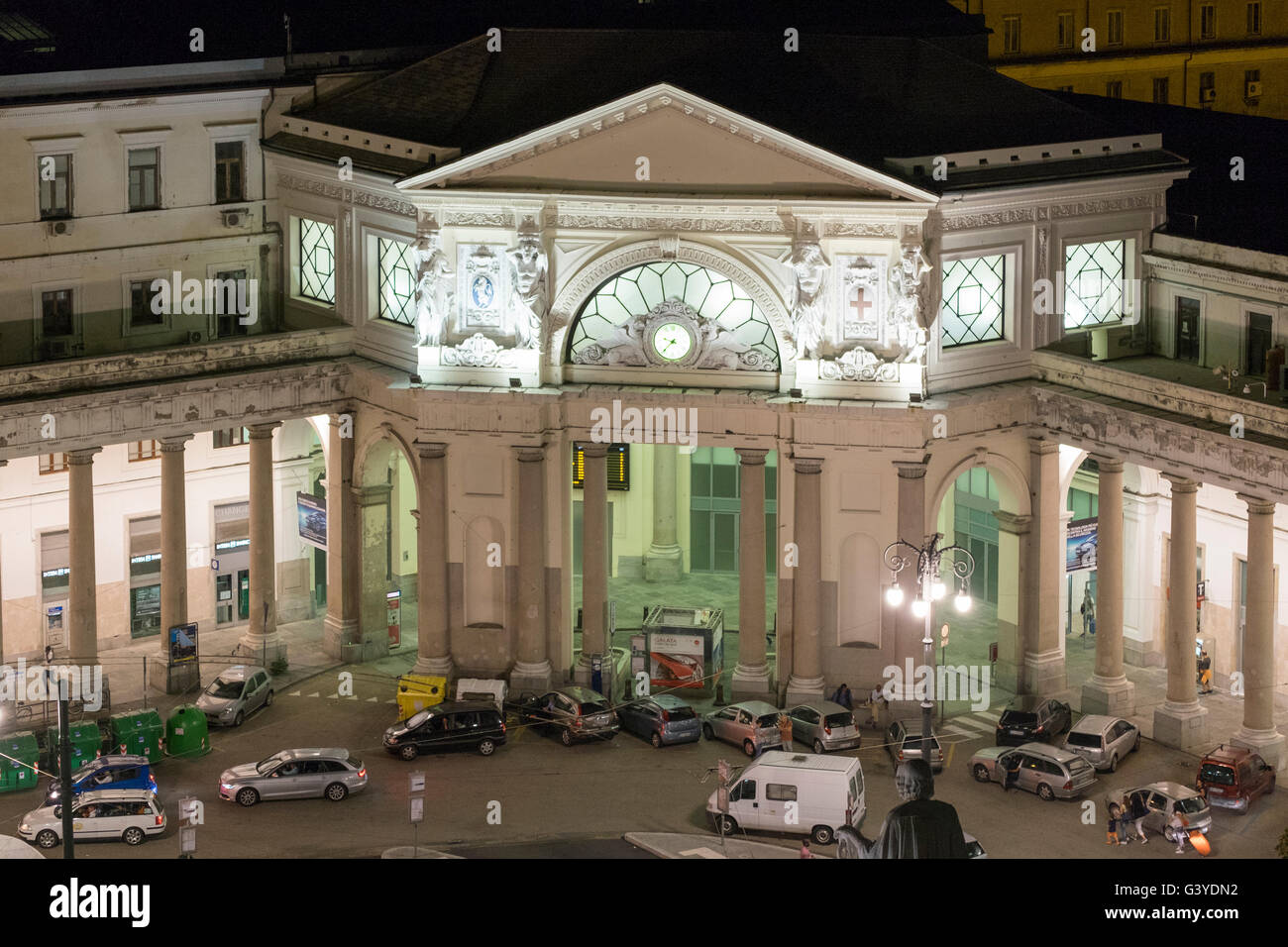 Genova Piazza Principe stazione ferroviaria (comunemente chiamato Genova  Principe Foto stock - Alamy