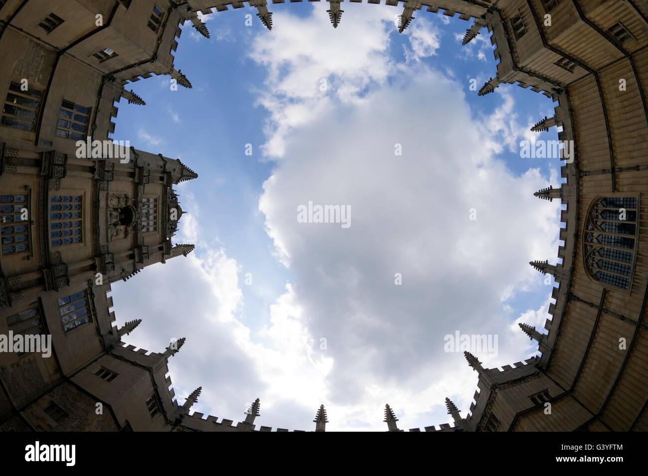 Torre di cinque ordini, vecchie scuole un quadrangolo biblioteca Bodleian, Oxford University, Oxfordshire, Inghilterra, Regno Unito, GB, Europa Foto Stock