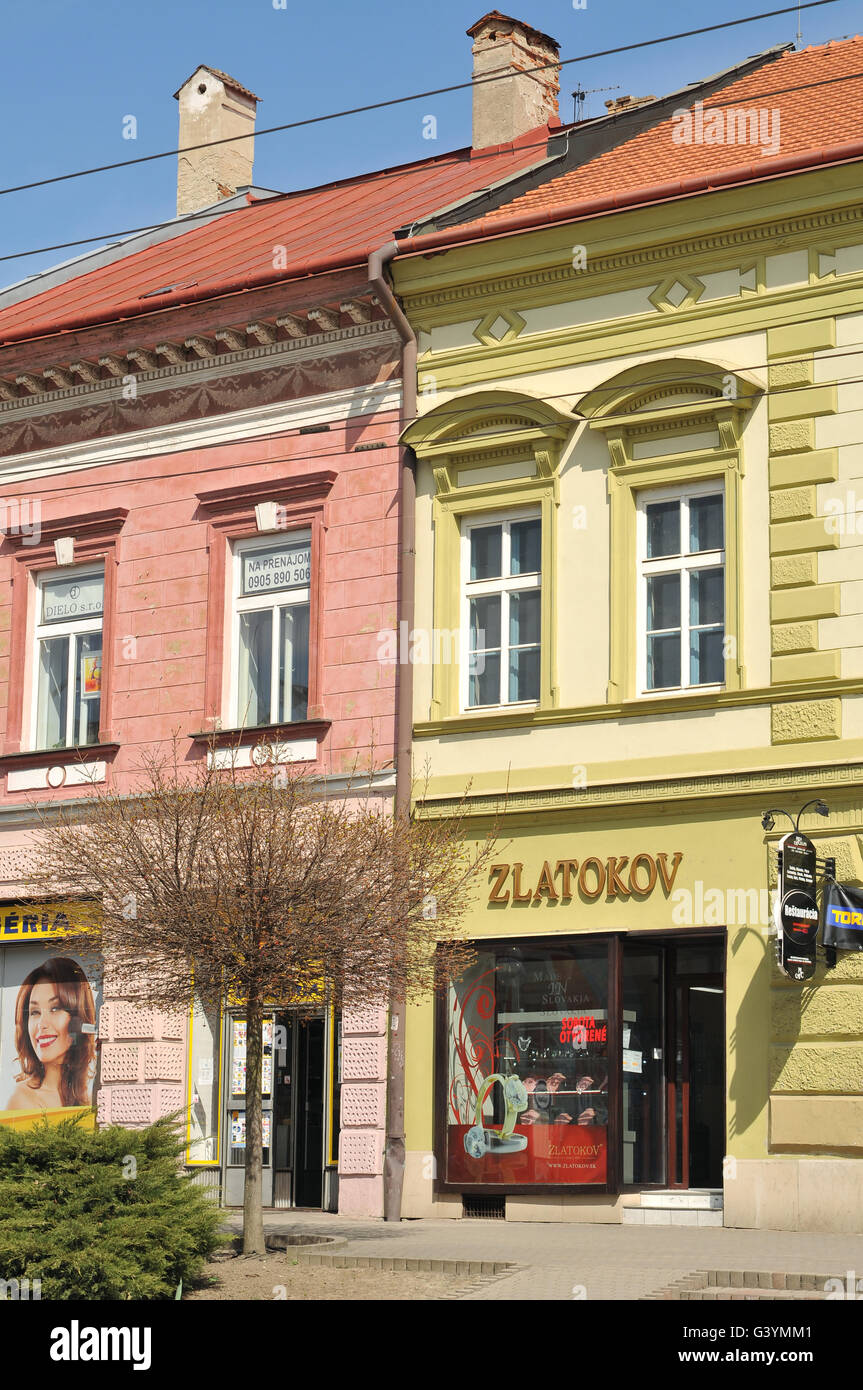 Presov borghesi case sulla strada principale. Foto Stock