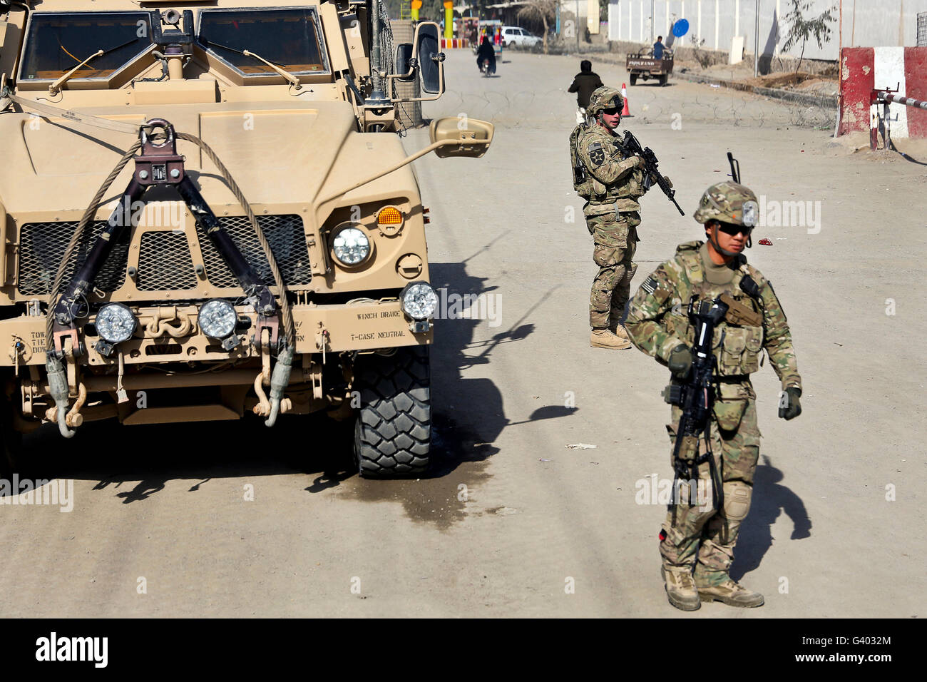 Stati Uniti I soldati dell esercito per garantire la sicurezza in città di Farah, Afghanistan. Foto Stock