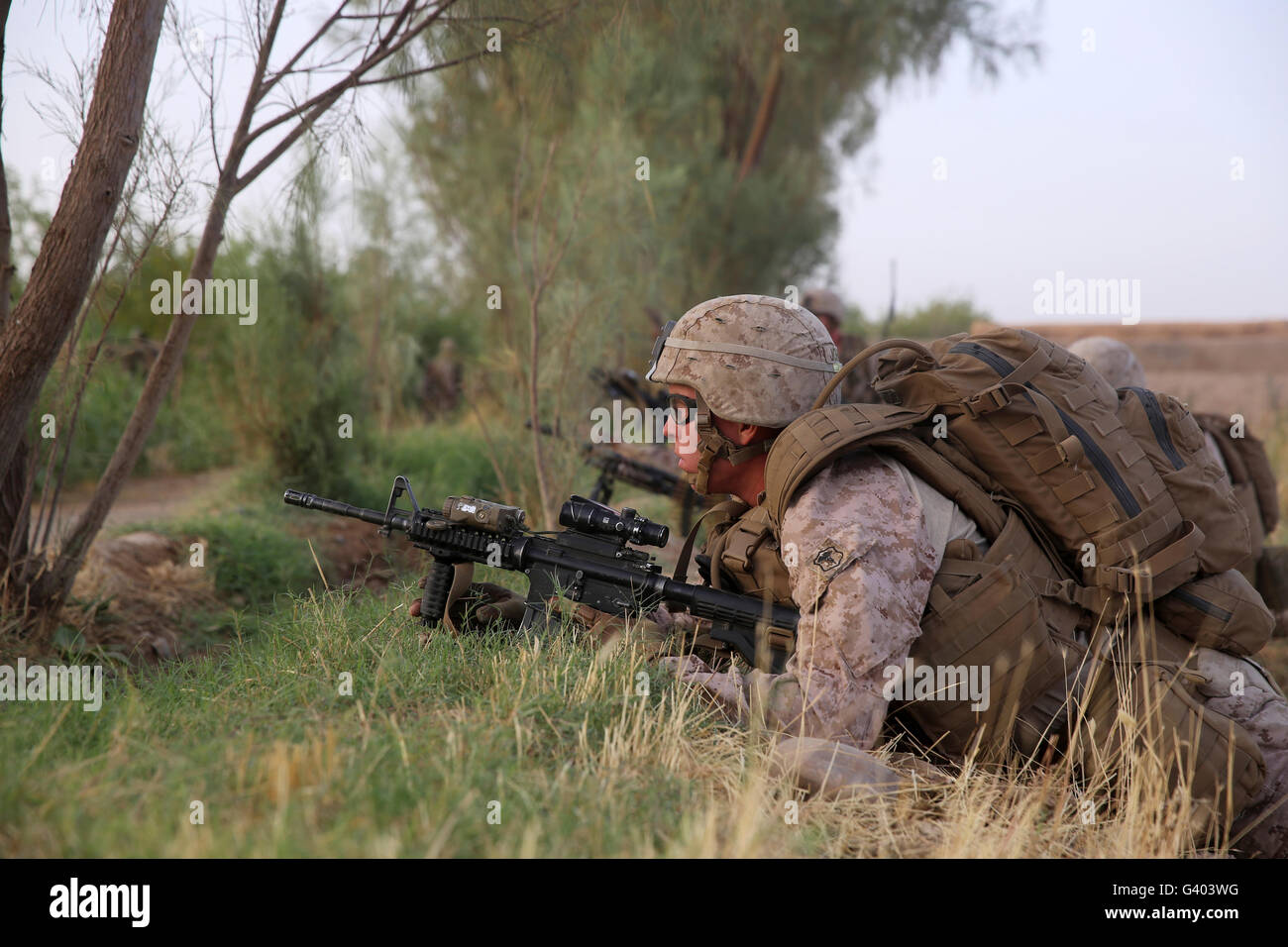 Stati Uniti Marine fornisce la sicurezza durante una missione in Afghanistan. Foto Stock