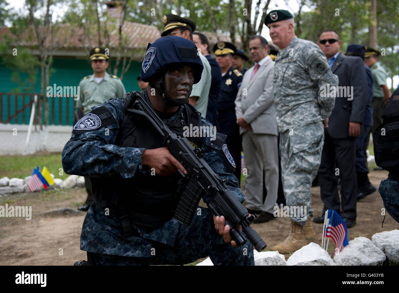 Un Commando TIGRES conduce la sicurezza in Tegucigalpa, Honduras. Foto Stock