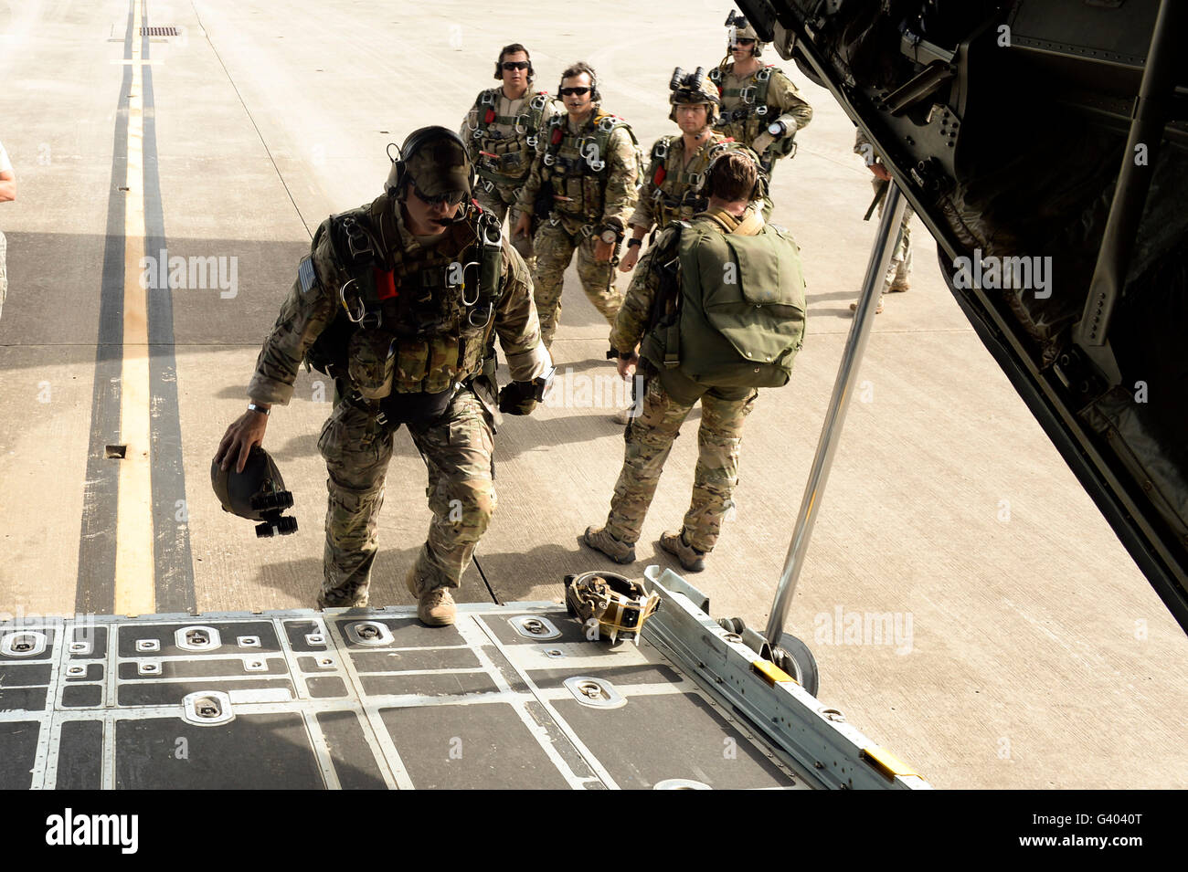 Berretti Verdi a bordo di una C-130H3 Hercules. Foto Stock