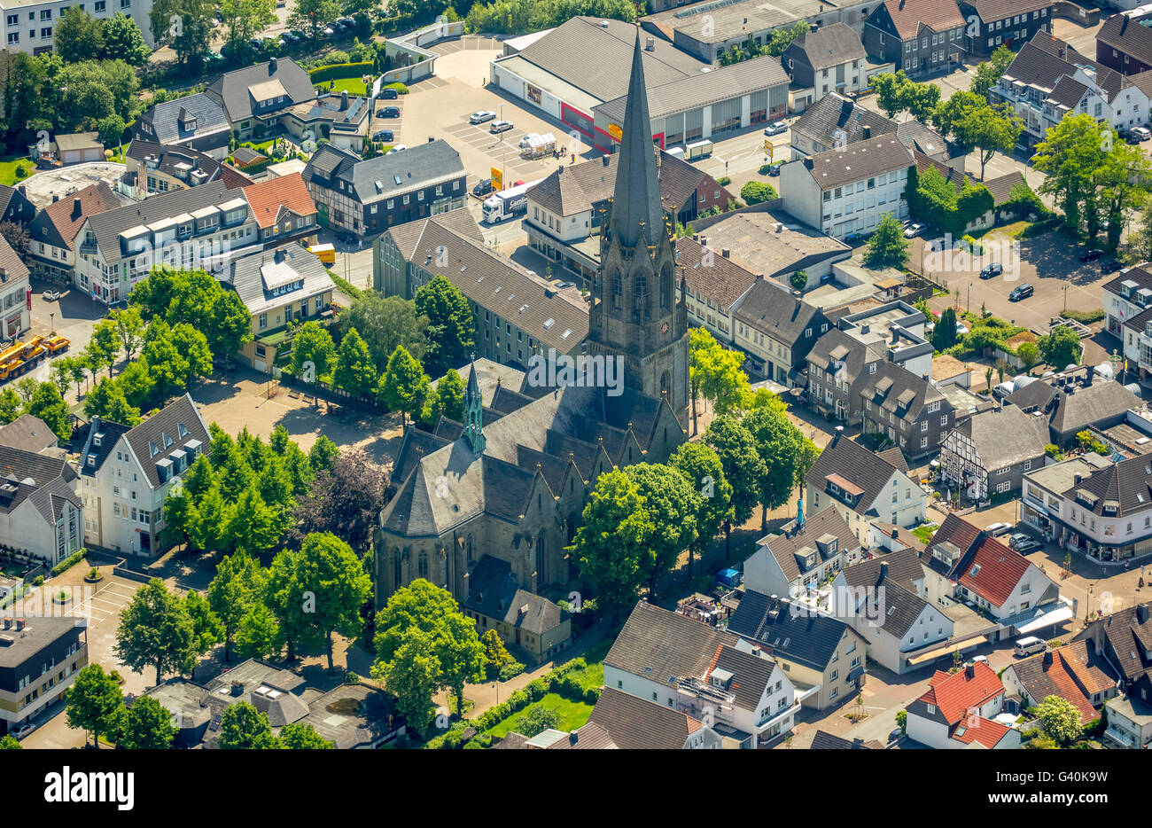 Vista aerea, Warstein centro città chiesa St.Pankratius, Warstein, Sauerland, Renania settentrionale-Vestfalia, Germania, Europa, antenna Foto Stock