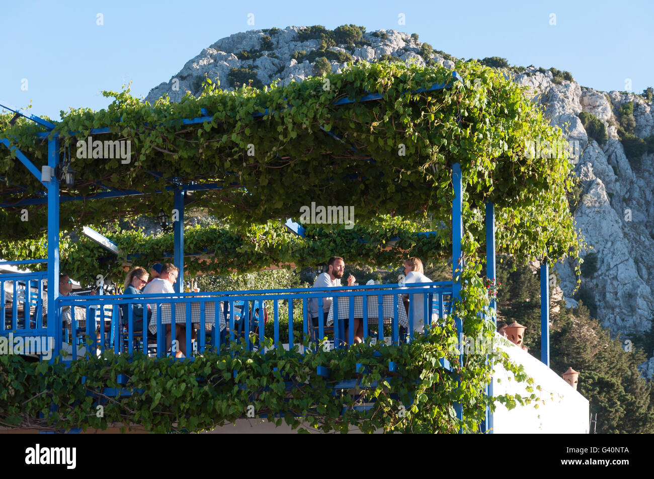 Taverna Oromedon in borgo collinare della zia, Kos (Cos), del Dodecaneso, Egeo Meridionale Regione, Grecia Foto Stock Taverna Oromedon in borgo collinare della zia, Kos (Cos), del Dodecaneso, Egeo Meridionale Regione, Grecia Foto Stock