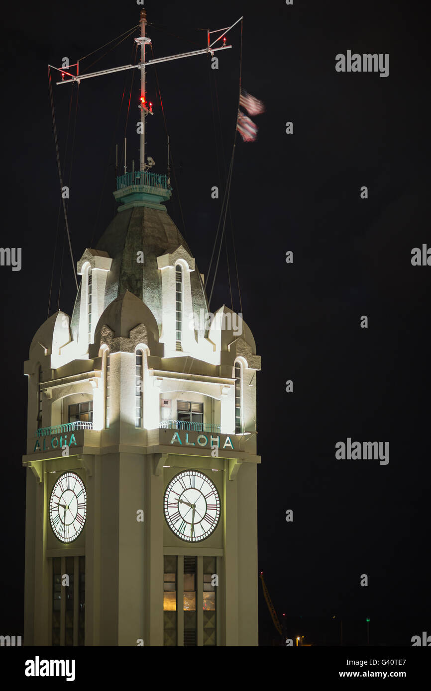 Aloha Tower di notte Foto Stock