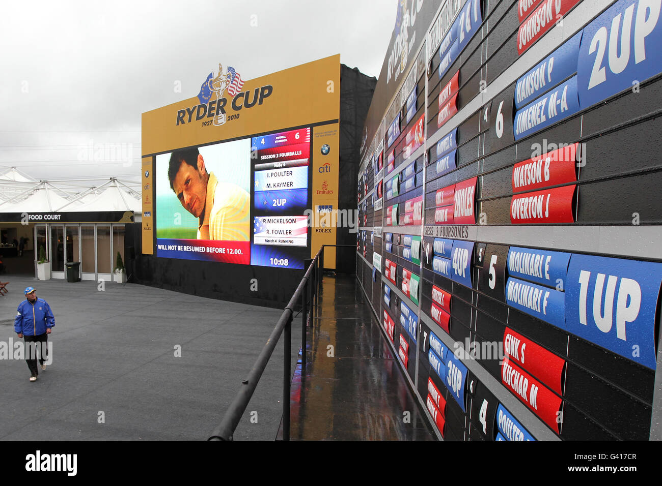 Una vista di scoreboard e video impianti a Celtic Manor Foto Stock