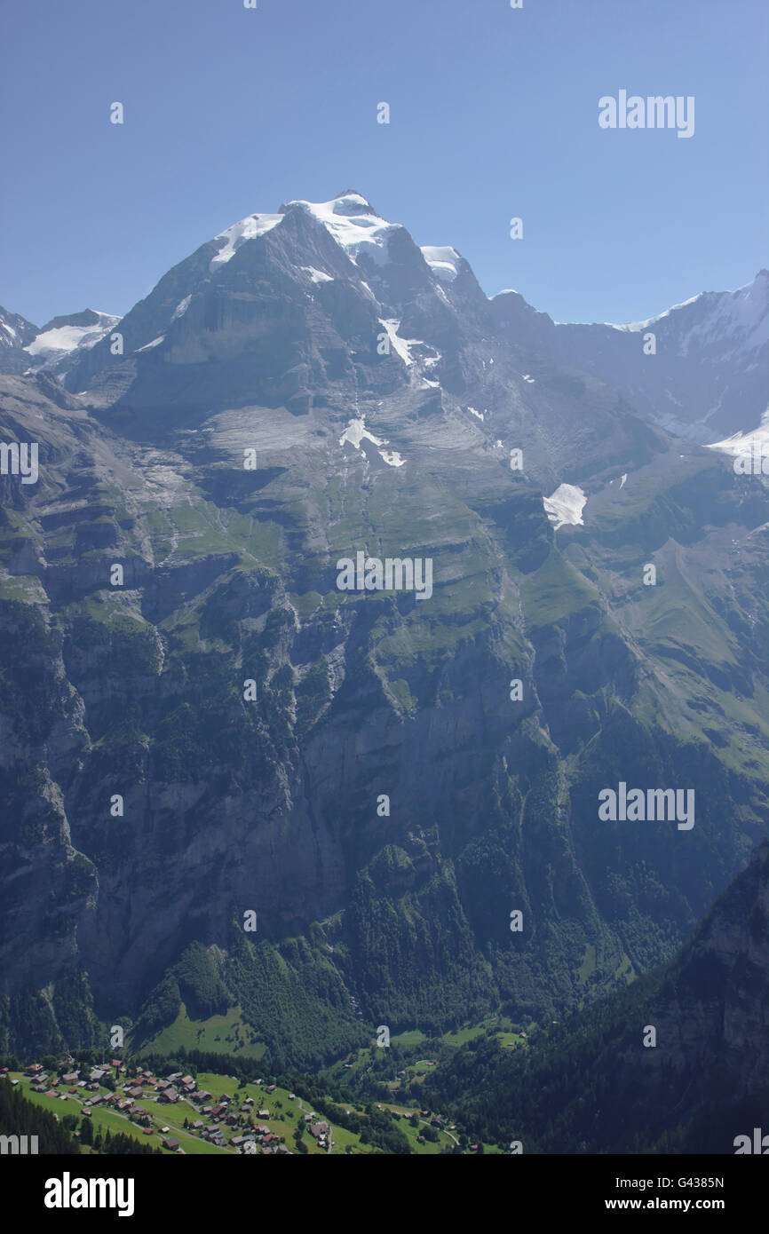 Jungfrau faccia Ovest, sopra Mürren vicino a Lauterbrunnen, Schwitzerland Foto Stock