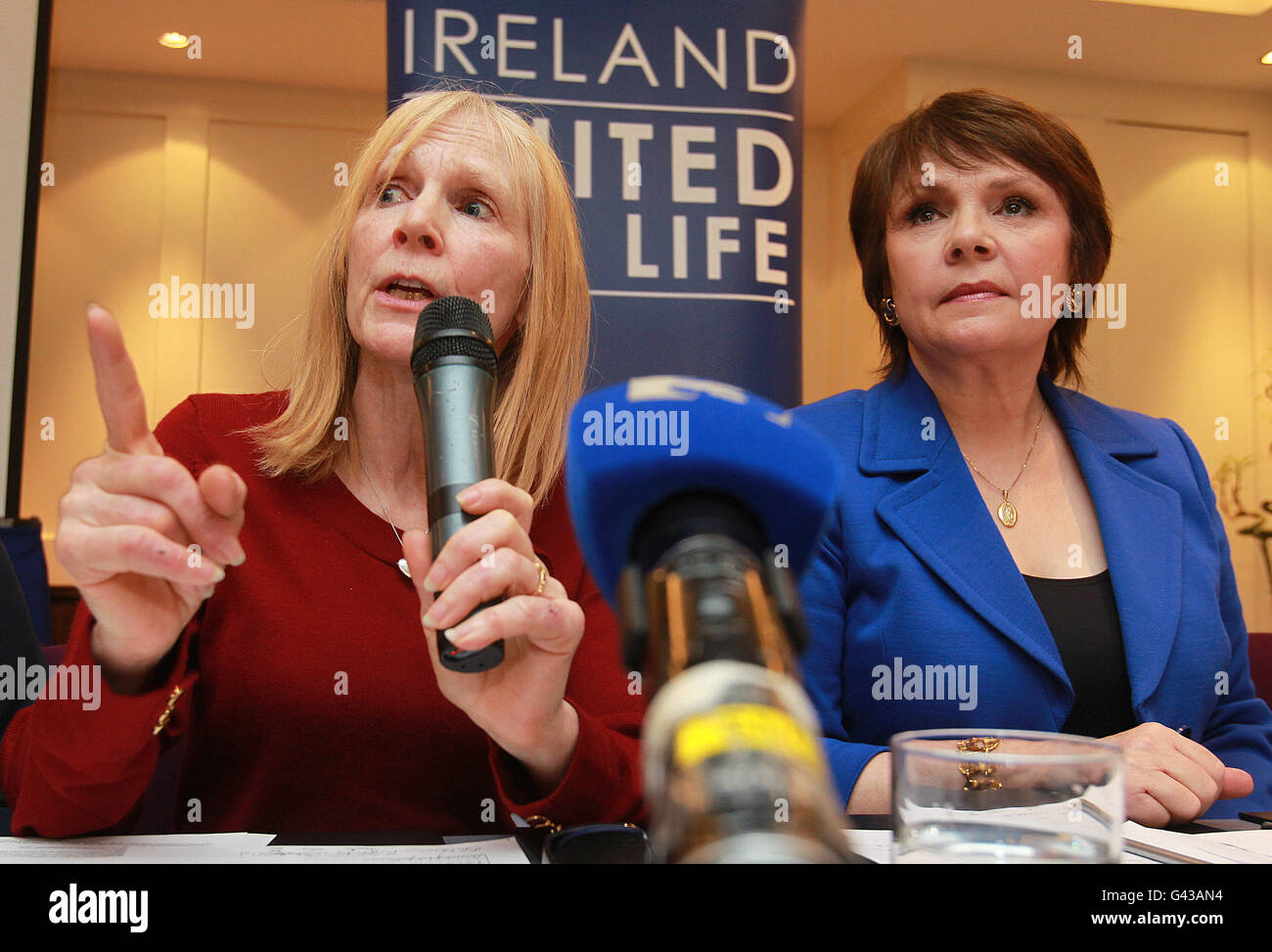 Dana Rosemary Scallon In Fitzwilliam Hotel Dublin Oggi Immagini E dana-rosemary-scallon-in-fitzwilliam-hotel-dublin-oggi-immagini-e