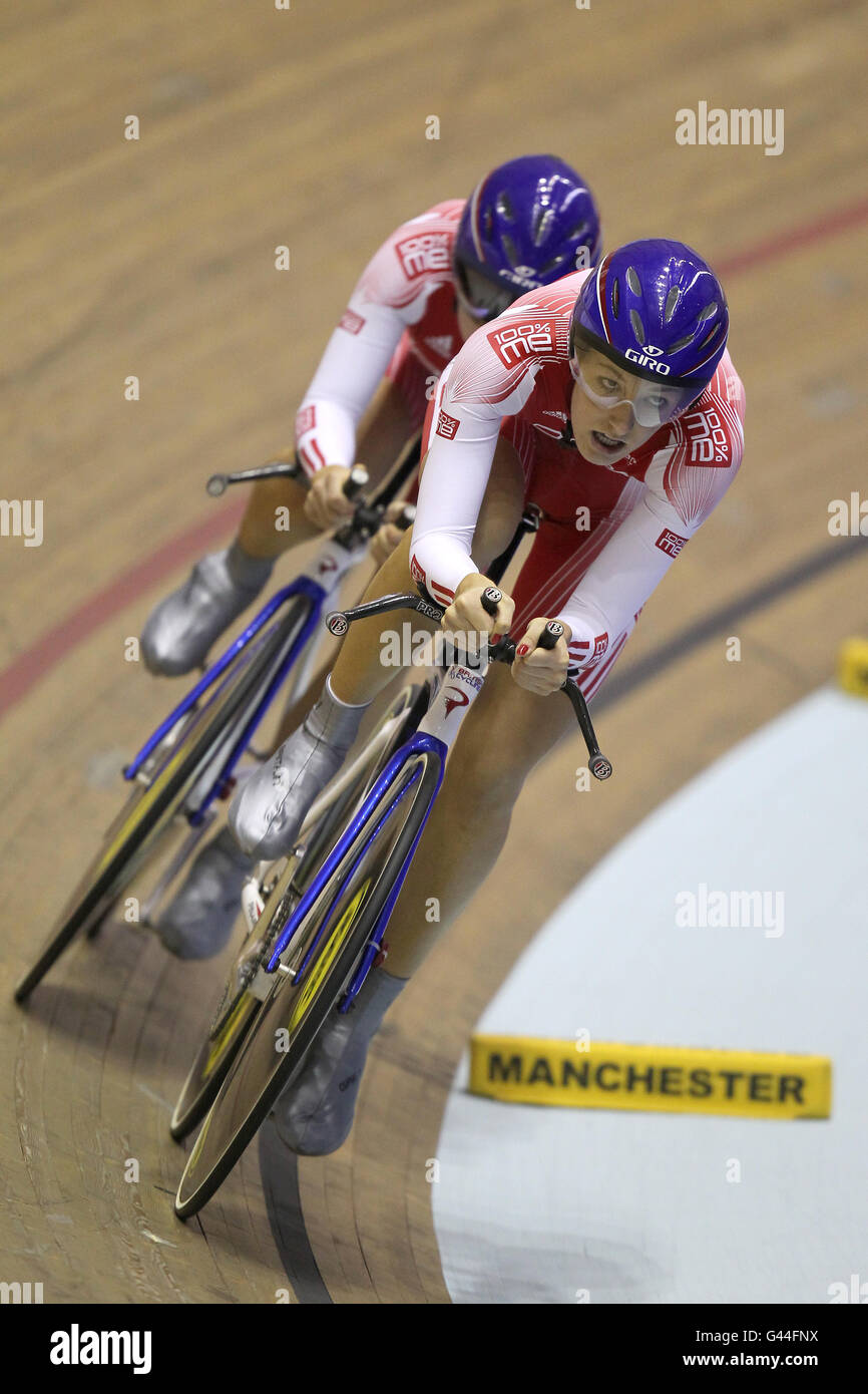 Ciclismo - pista Coppa del mondo - giorno uno - Centro Nazionale Ciclismo. Team 100% Me's Dani King durante la squadra femminile Pursuit Foto Stock