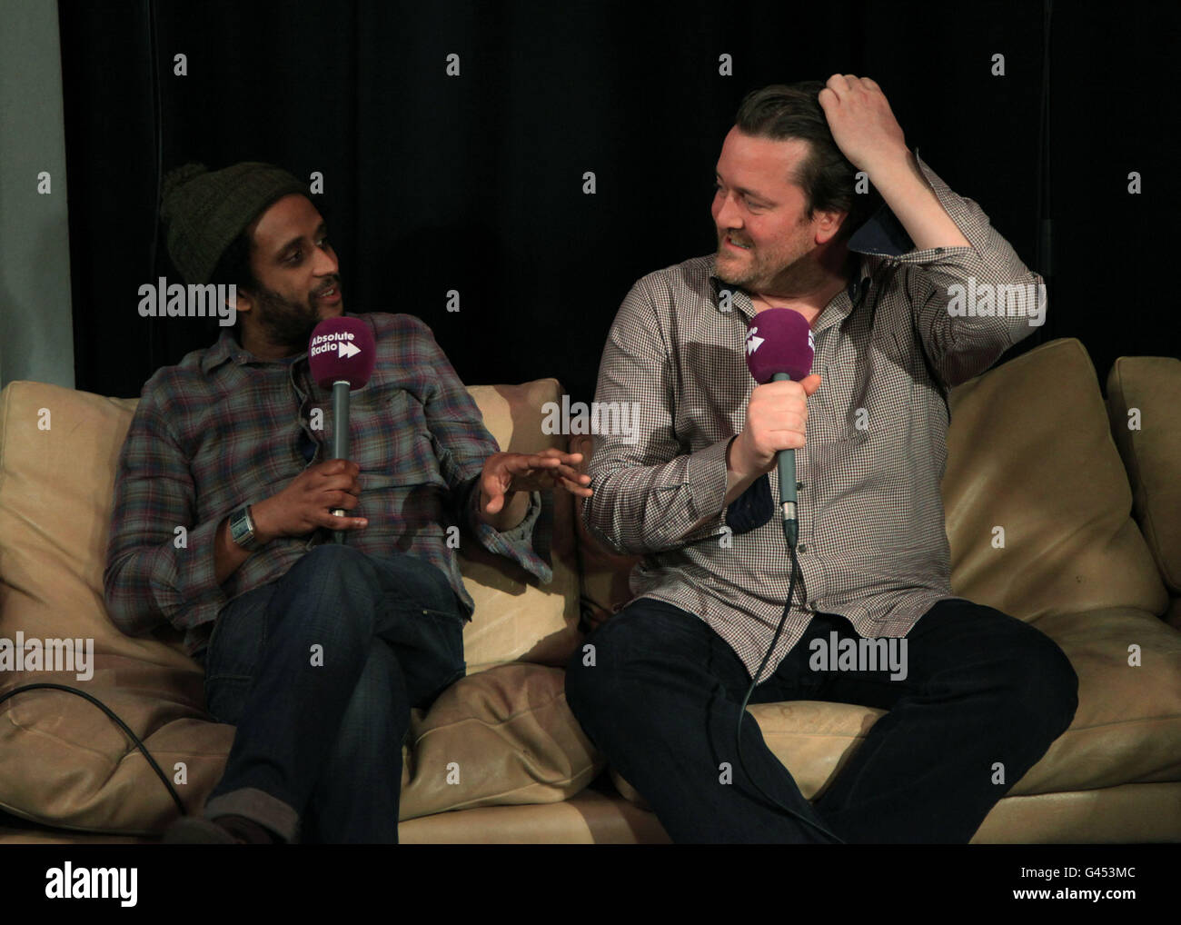 Il gomito sulla Radio assoluto - Londra Foto Stock