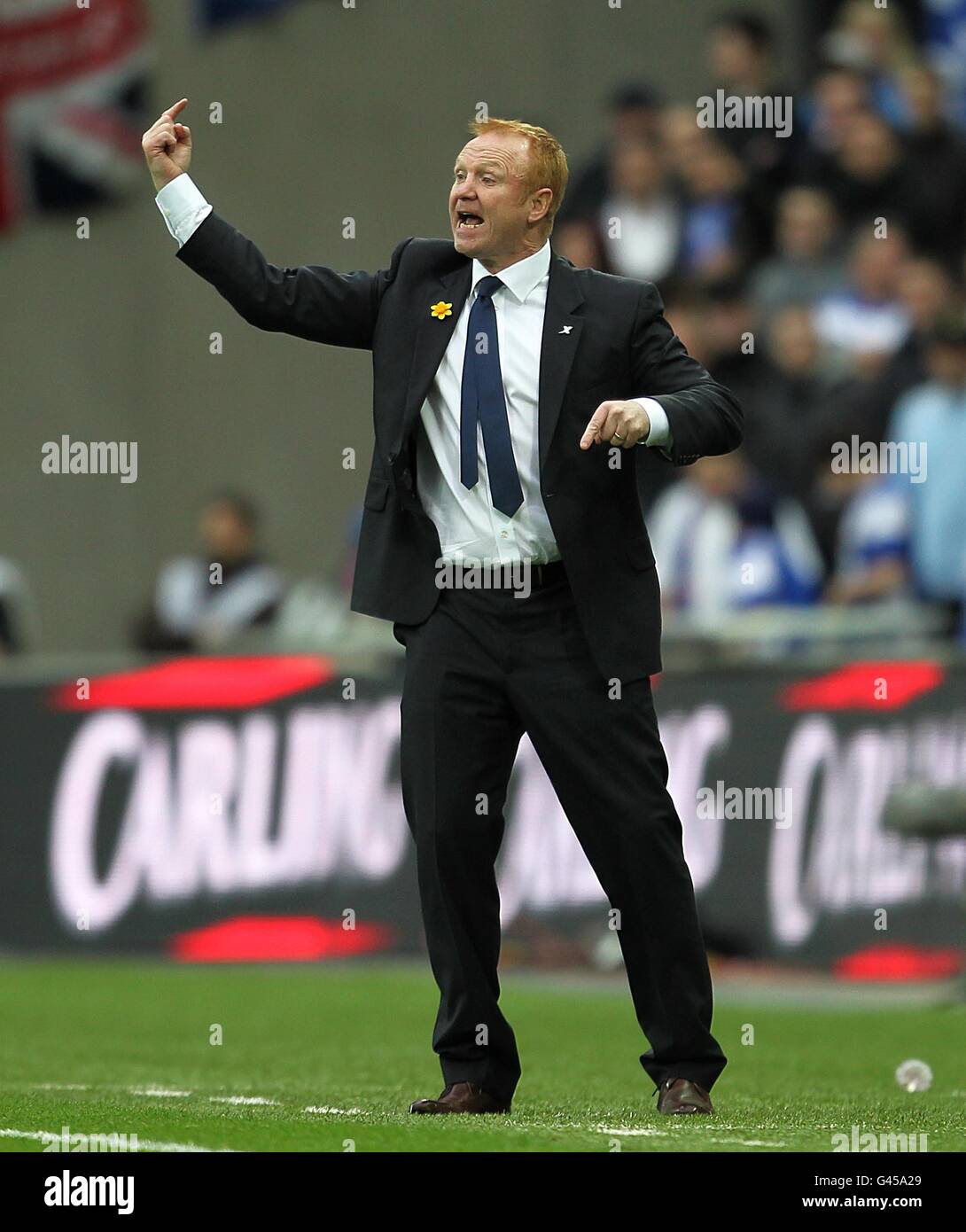 Il manager della città di Birmingham Alex McLeish è in linea di contatto. Foto Stock