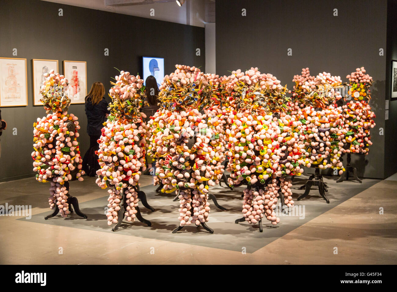 Mostra 'collegato' nella centrale per l'arte contemporanea a Bruxelles, Belgio, il Museo di Arte Moderna Foto Stock