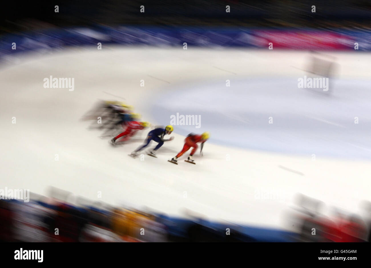 Korea's Jinkyu Noh (249) durante la semifinale maschile di 1500 m durante il giorno uno dei campionati mondiali di skating a velocità ridotta ISU alla Motorpoint Arena di Sheffield. Foto Stock