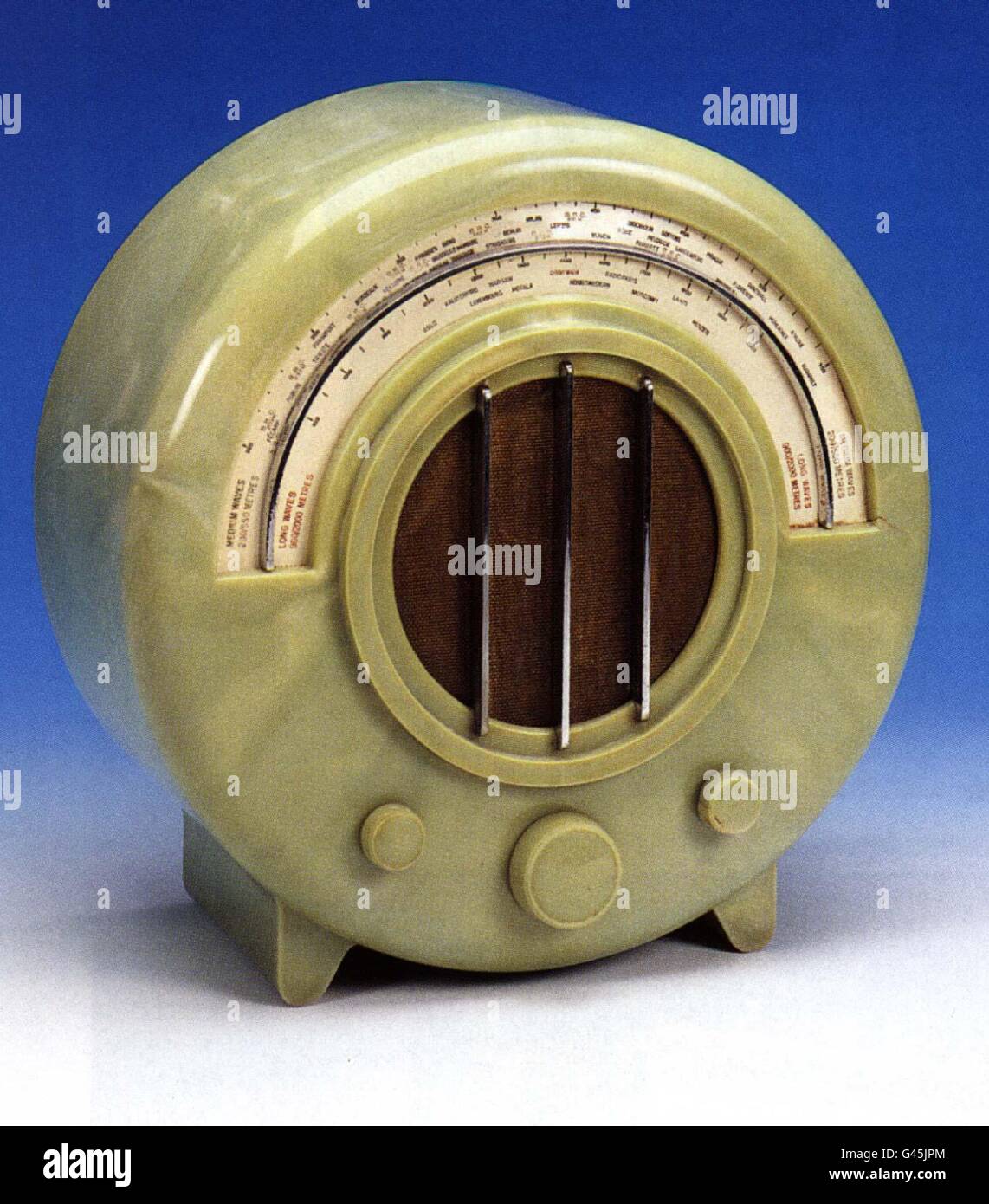 Un ricevitore radio Ekco AD65 verde onice eccezionalmente raro, inglese, circa 1934 - che sarà venduto a Sotheb's London il 7 marzo 1997, si prevede di recuperare tra il 18,000 e il 25,000. Vedere PA Story SALE radio. Foto PA Foto Stock
