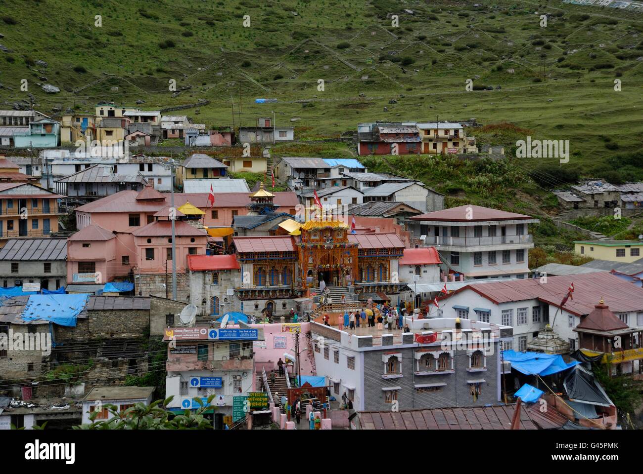 Badrinath, uno del santo luogo di pellegrinaggio per gli indù, Uttarakhand, India Foto Stock