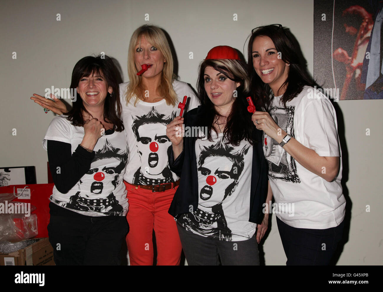 (Da sinistra a destra) Emma Freud, Gaby Roslin, Caitlin Moran e Andrea McLean durante un fundraiser della BBC radio 3 per il soccorso comico, che si svolge venerdì 18 marzo. Foto Stock