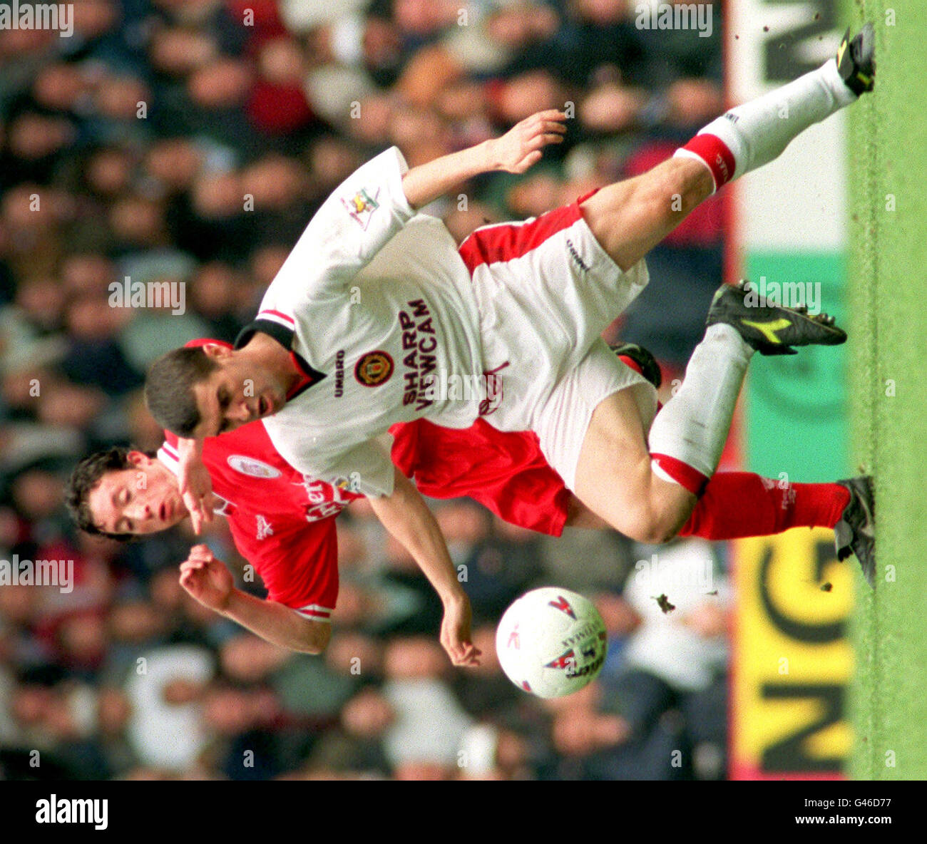Sport football roy keane robbie fowler immagini e fotografie stock ad