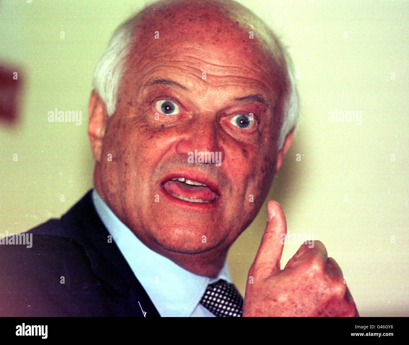 PA NEWS sir James Goldsmith PARLA AL REFERENDUM PARTY INCONTRO PUTNEY Foto Stock