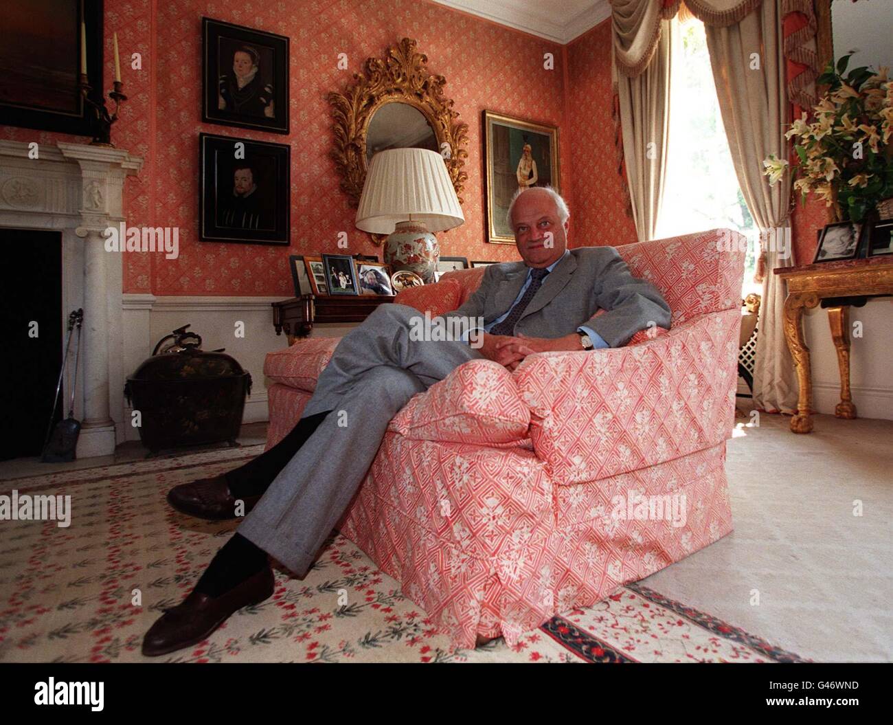 Sir James Goldsmith a casa Foto Stock