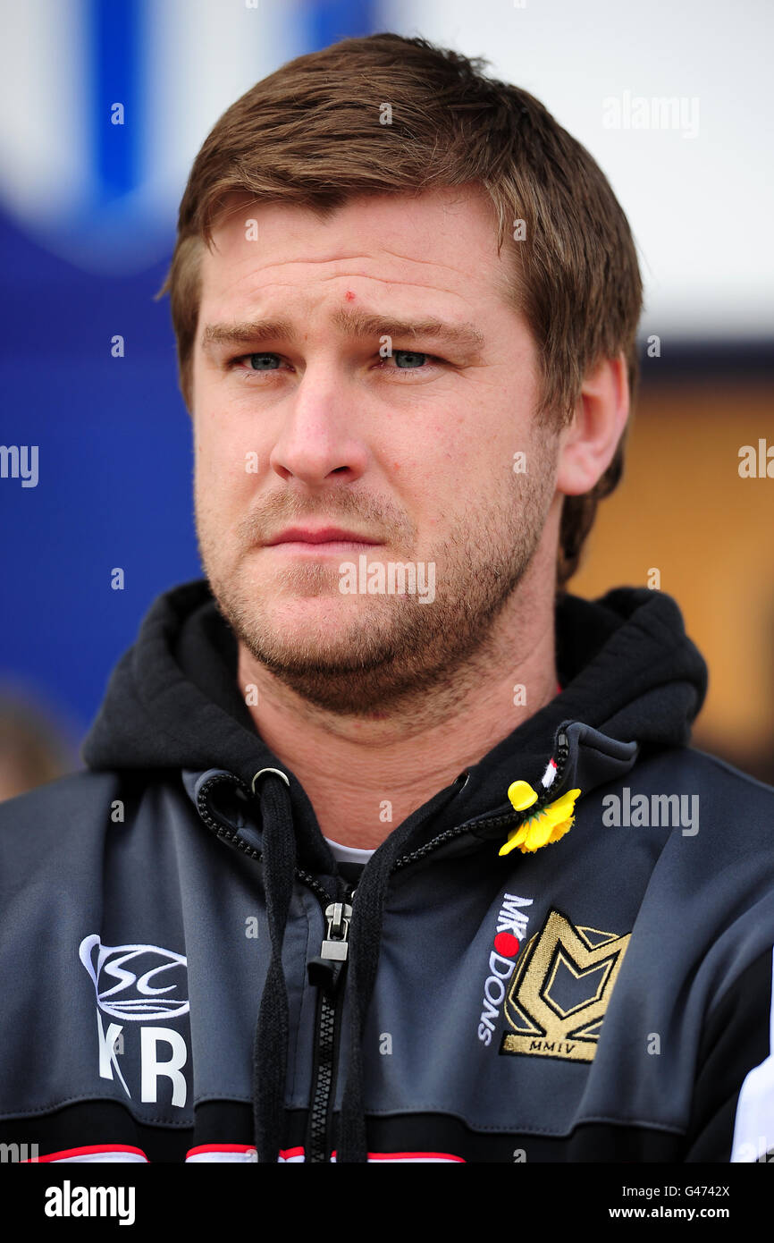 Calcio - Npower Football League One - Colchester United v Milton Keynes Dons - The Weston Homes Community Stadium. Il manager di Milton Keynes Dons Karl Robinson Foto Stock