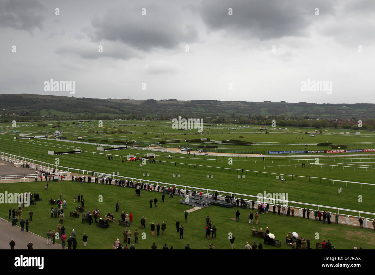 Horse Racing - La riunione del mese di aprile - Giorno 1 - Cheltenham Racecourse Foto Stock