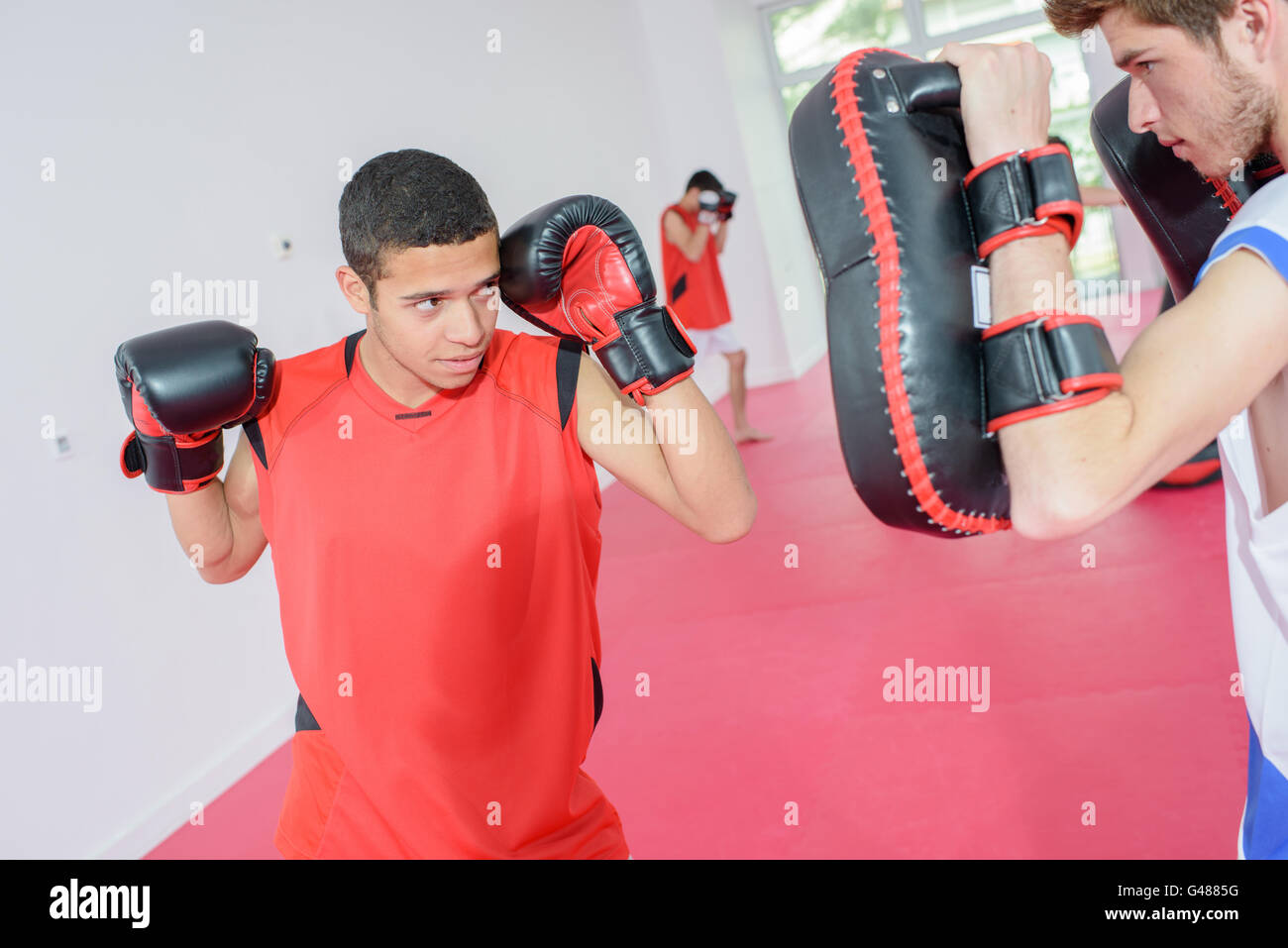 pratica di boxe Foto Stock