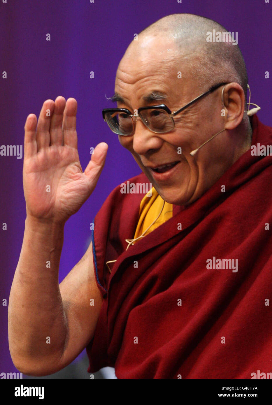 Il leader spirituale del Tibet, il Dalai lama, si è rivoltato all'Università di Limerick su "il potere del perdono". Foto Stock