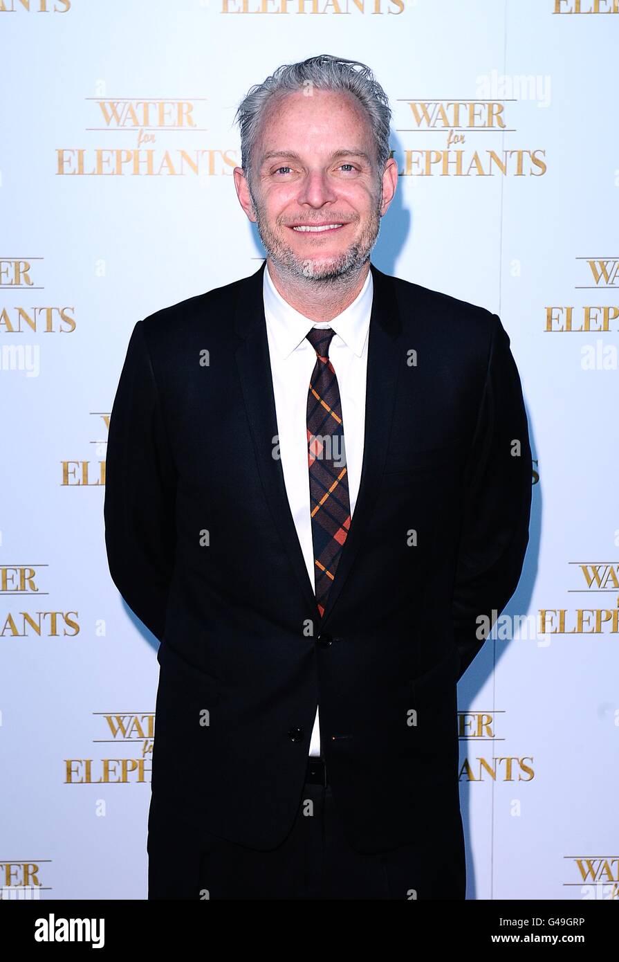 "Water for Elephants" Premiere - Londra. Francis Lawrence arriva per la premiere britannica di Water for Elephants al Vue Westfield, Londra. Foto Stock