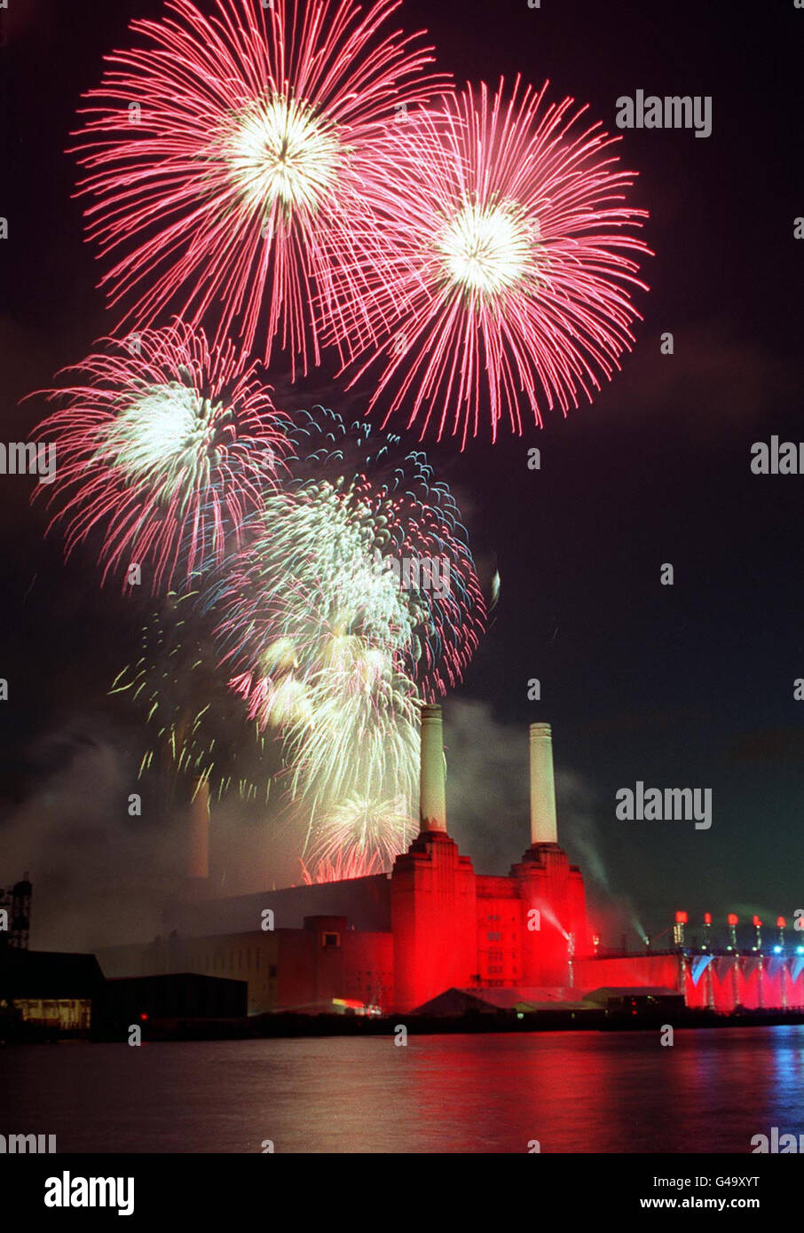 Intrattenimento - Midland '97 Apertura Ufficiale - Battersea Power Station di Londra Foto Stock