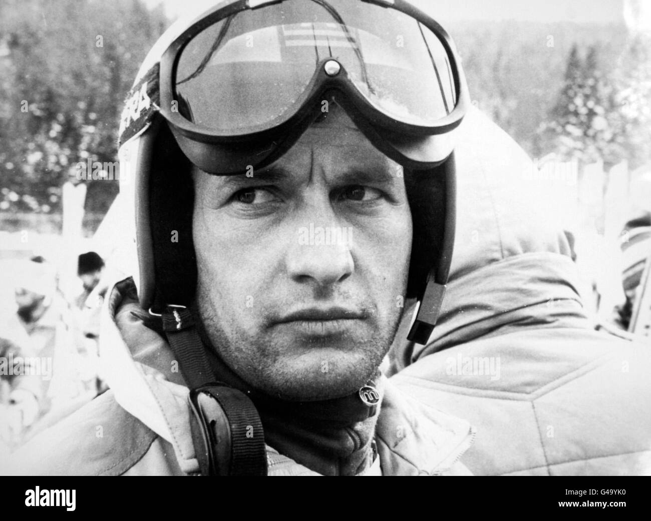 Sci - Giochi Olimpici invernali - Sarajevo 1984 - discesa degli uomini. Franz Klammer, che è arrivato 10 nella discesa degli uomini Foto Stock