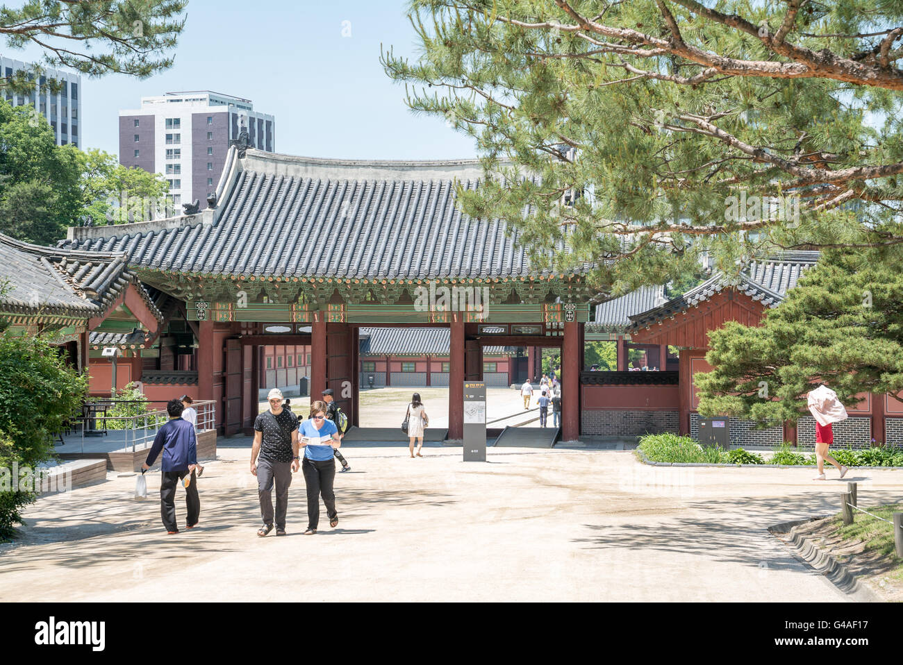 Seoul, Corea del Sud - Maggio 2016: bella e antica architettura nel Palazzo di Changdeokgung nella città di Seul in Corea Foto Stock