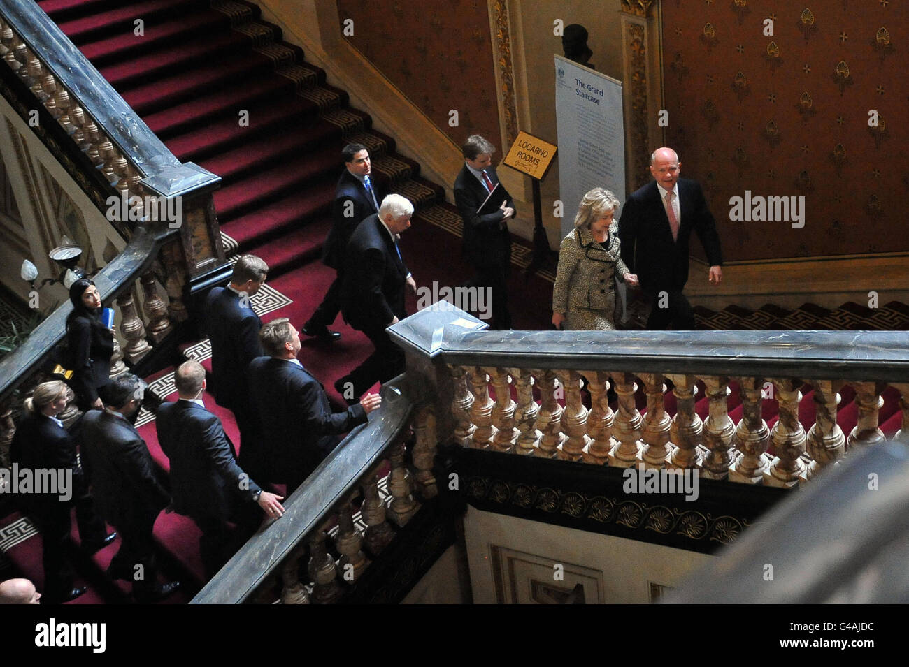 Arriva il Segretario DI Stato AMERICANO Hillary Clinton per un incontro con il Ministro degli esteri britannico William Hague. Foto Stock