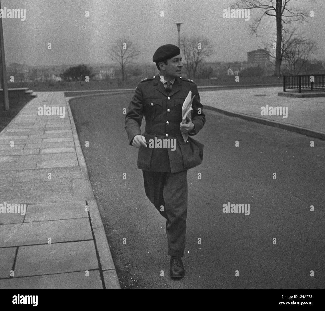 PA NEWS FOTO 6/3/72 LT COL DEREK WILFORD, comandante del primo battaglione reggimento paracadutisti, lasciando DOPO AVER DATO PROVA DI GIORNATA A LORD WIDGERY IL TRIBUNAL D' INCHIESTA IN COLERAINE nella 'BLOODYSUNDAY' tiri in Londonderry Foto Stock