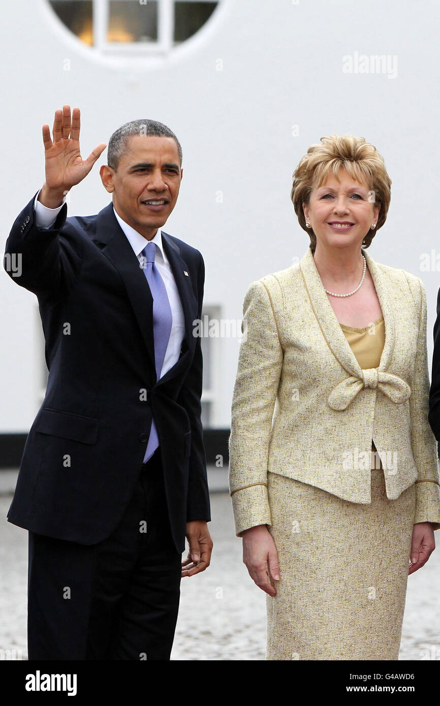 Il presidente DEGLI STATI UNITI Barack Obama con il presidente dell'Irlanda Mary McAleese ad Aras An Uachtarain durante la visita del presidente Obama in Irlanda. Foto Stock