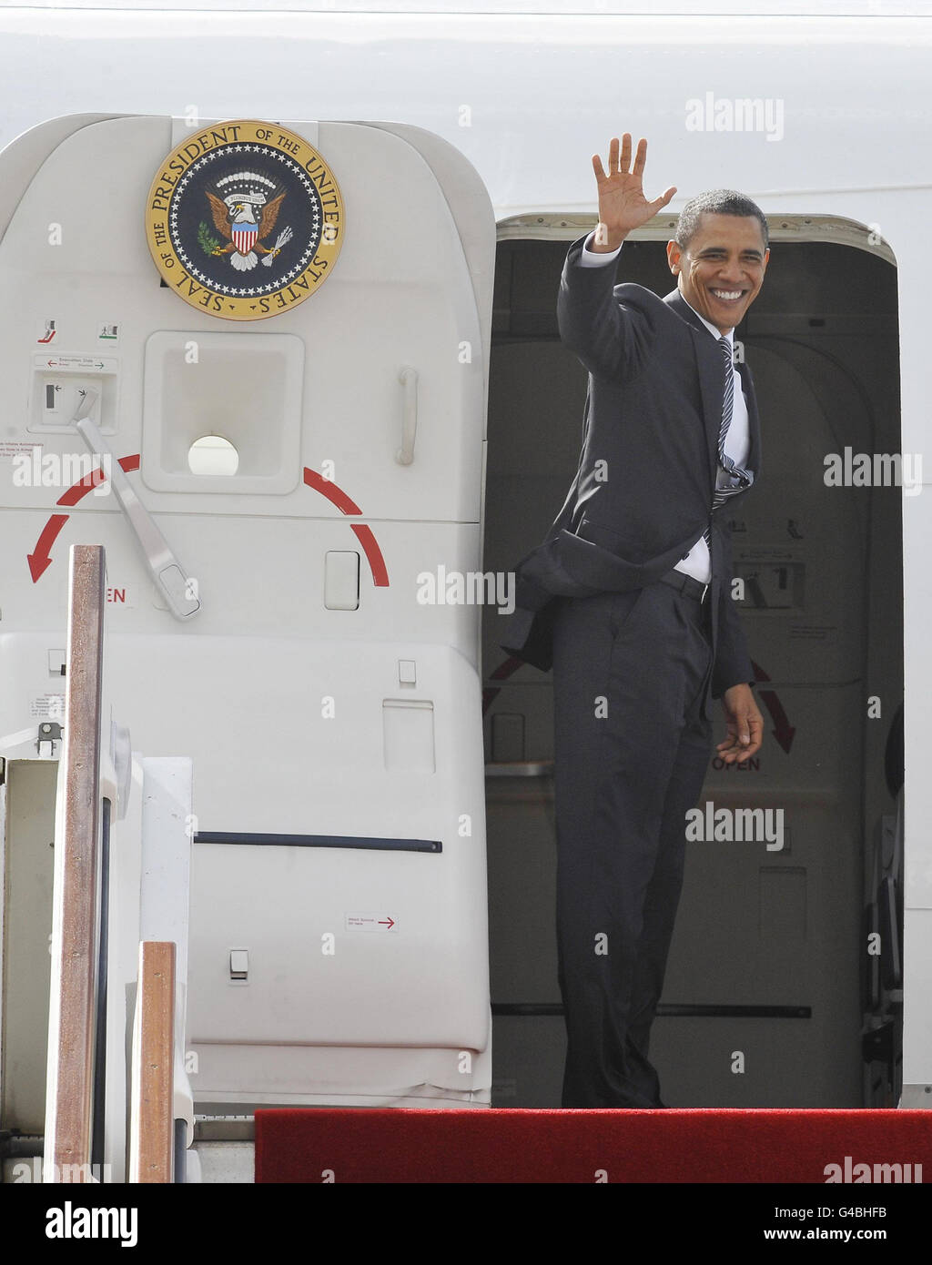 Il presidente AMERICANO Barack Obama si è Unito all'Air Force One all'aeroporto di Stansted, vicino a Londra, alla fine della sua visita di stato in Gran Bretagna. Foto Stock