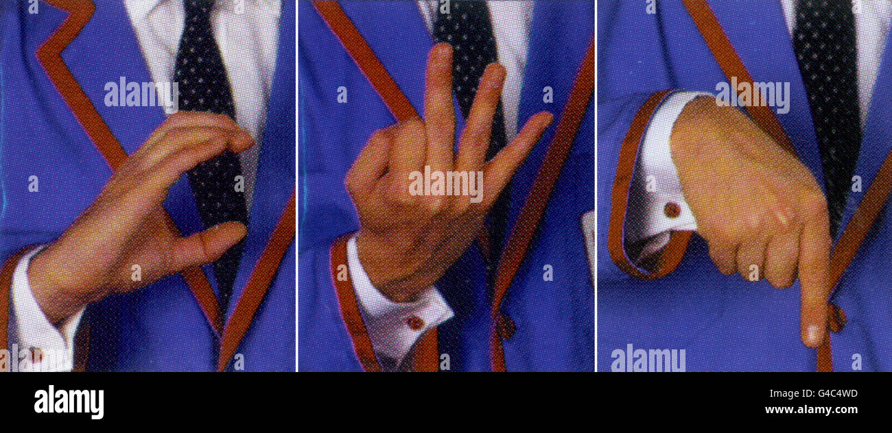 I segnali manuali utilizzati dagli operatori di mercato finanziario: molti commercianti dovranno riconsiderare la loro carriera quando i computer sostituiscono i loro comprare e vendere i segnali a mano nei box sul pavimento LIFFE a partire dalla fine di quest'anno. Vedere PA storia Liffe città. /PA Foto Stock