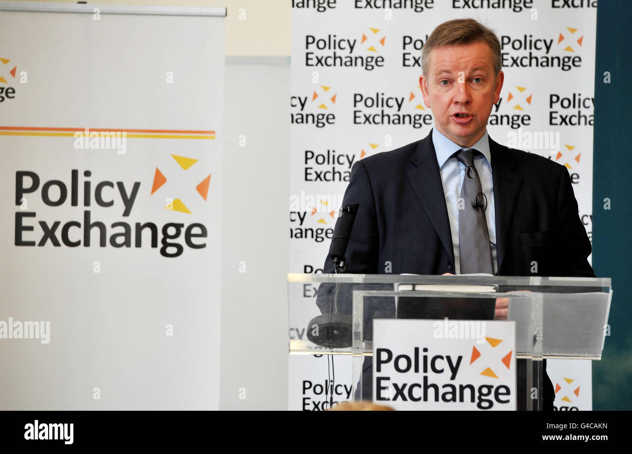 Michael Gove Segretario di Stato per l'istruzione durante il suo discorso al Policy Exchange Group, a Westminster, nel centro di Londra. Foto Stock