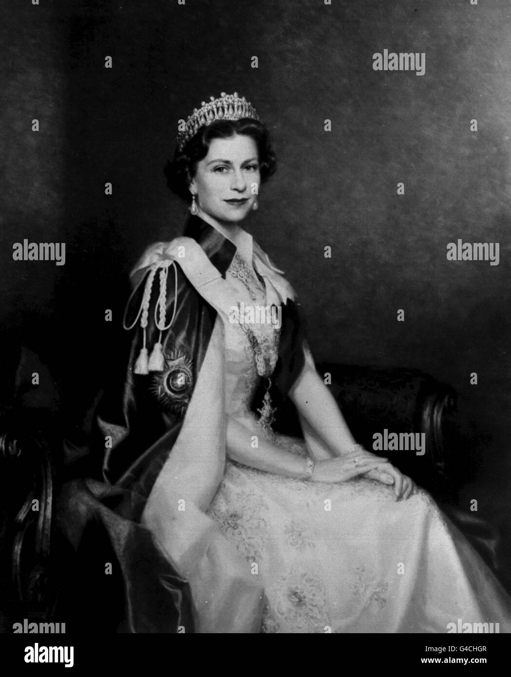 Royalty - Ritratto della Regina Elisabetta II Foto Stock