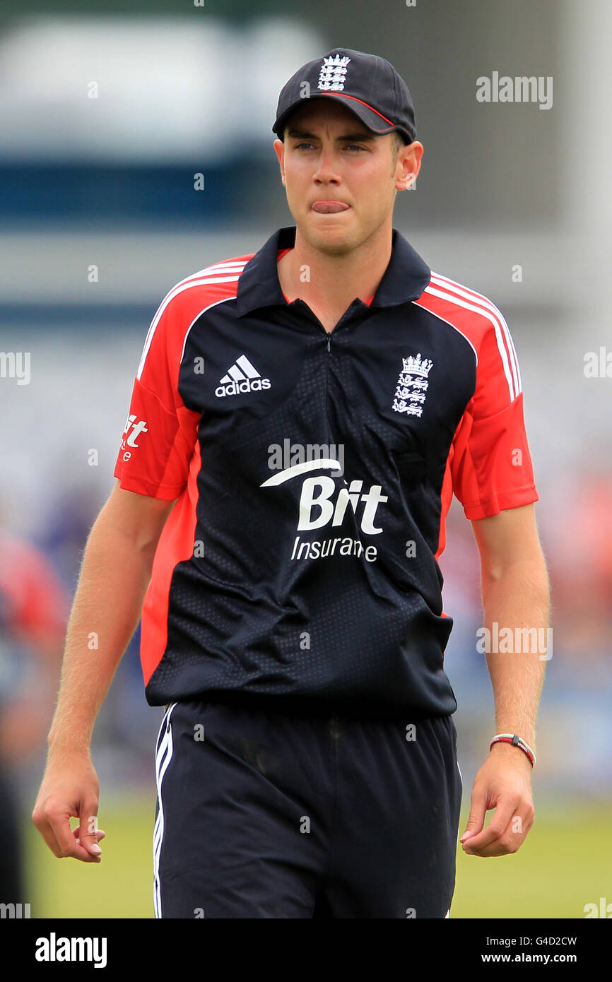 Cricket - Natwest International Twenty20 - Inghilterra / Sri Lanka - County Ground. Il capitano inglese Stuart Broad Foto Stock