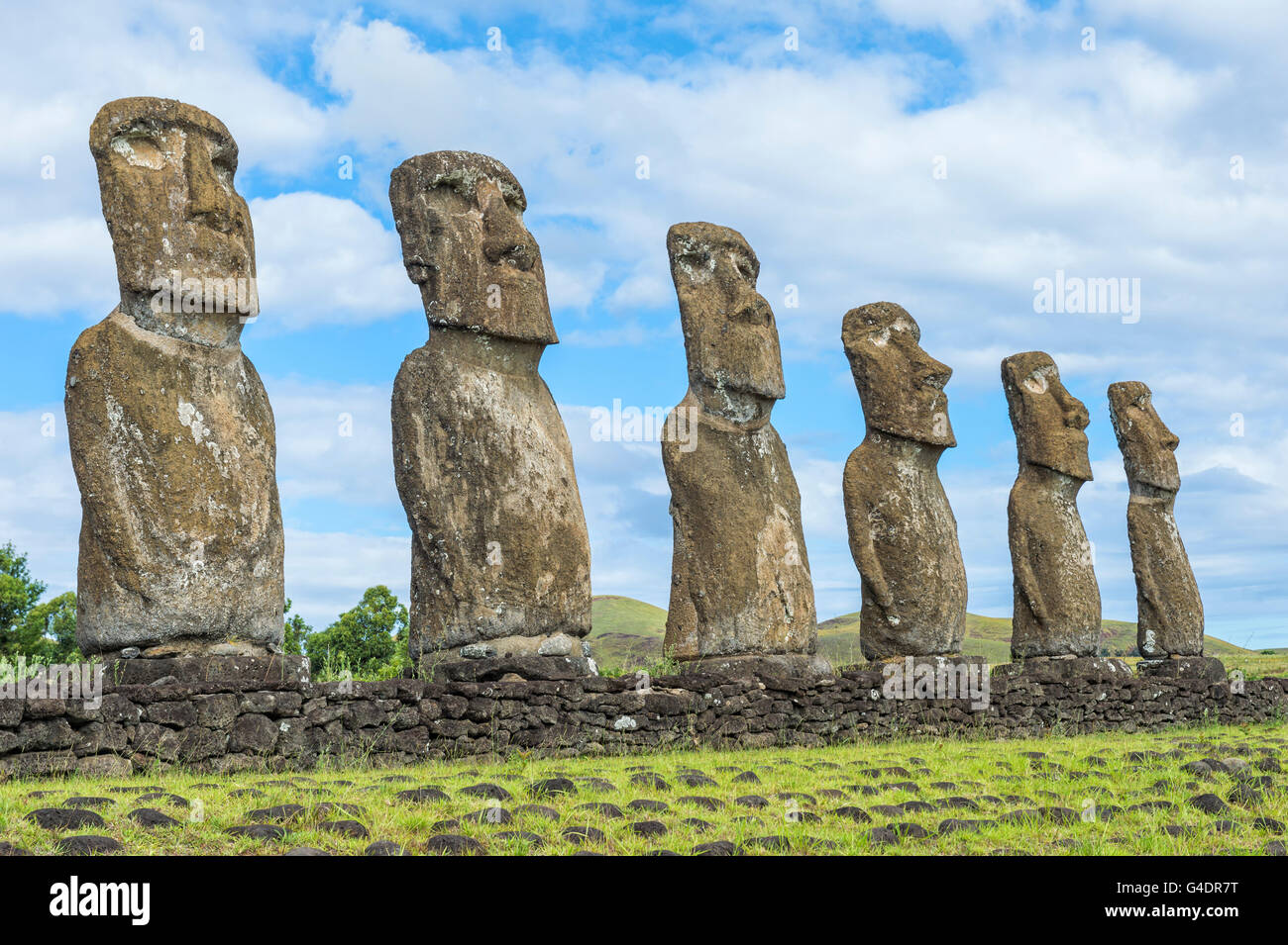 Ahu Akivi Moais, Parco Nazionale di Rapa Nui, Isola di Pasqua, Cile, Patrimonio Mondiale dell Unesco Foto Stock