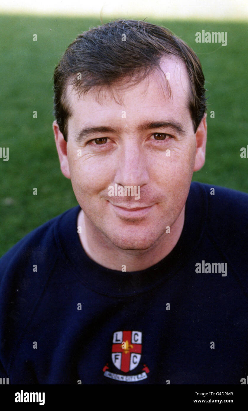 MICHAEL CAIN, UOMO DI DIVISA DEL LINCOLN CITY FOOTBALL CLUB. Foto Stock