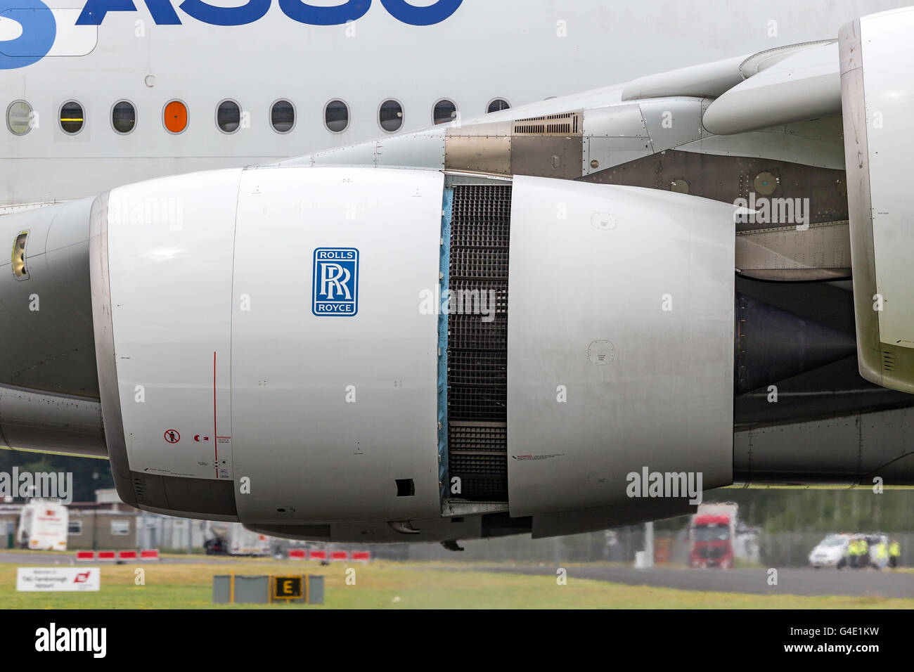 Rolls Royce Trent 970 motori jet su Airbus A380-841 F-WWOW a Farnborough Airshow internazionale Foto Stock