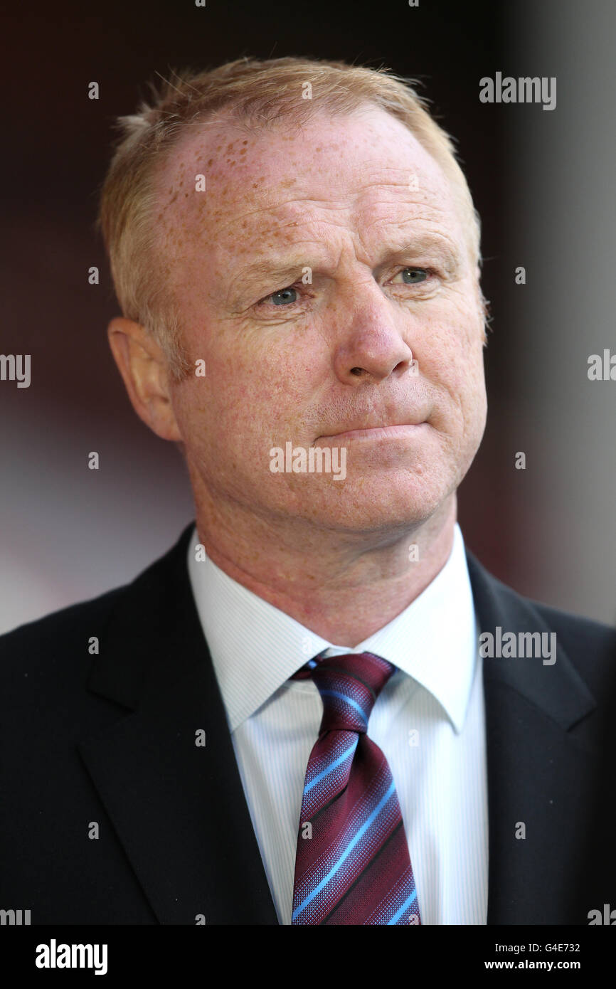 Calcio - pre stagione amichevole - Walsall v Aston Villa - Banche's Stadium Foto Stock