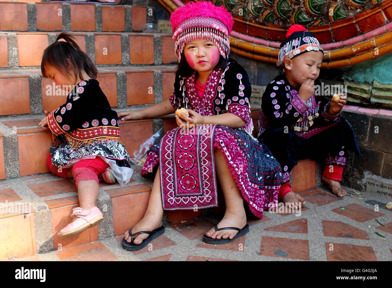 Bambini tailandesi immagini e fotografie stock ad alta risoluzione - Alamy