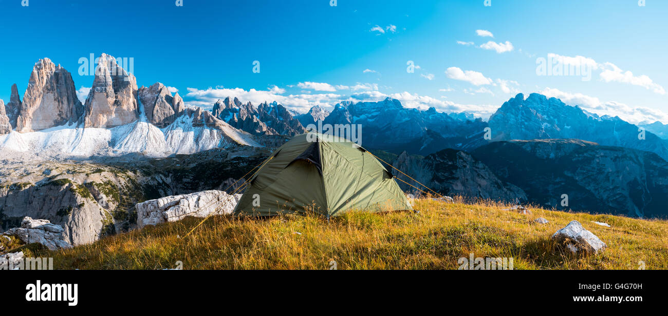 Campeggio in alta montagna Foto Stock