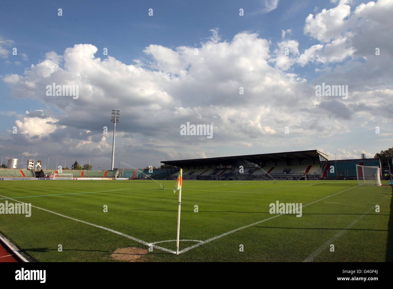 Una vista generale dello stadio Stade Josy Barthel in Lussemburgo Foto  stock - Alamy