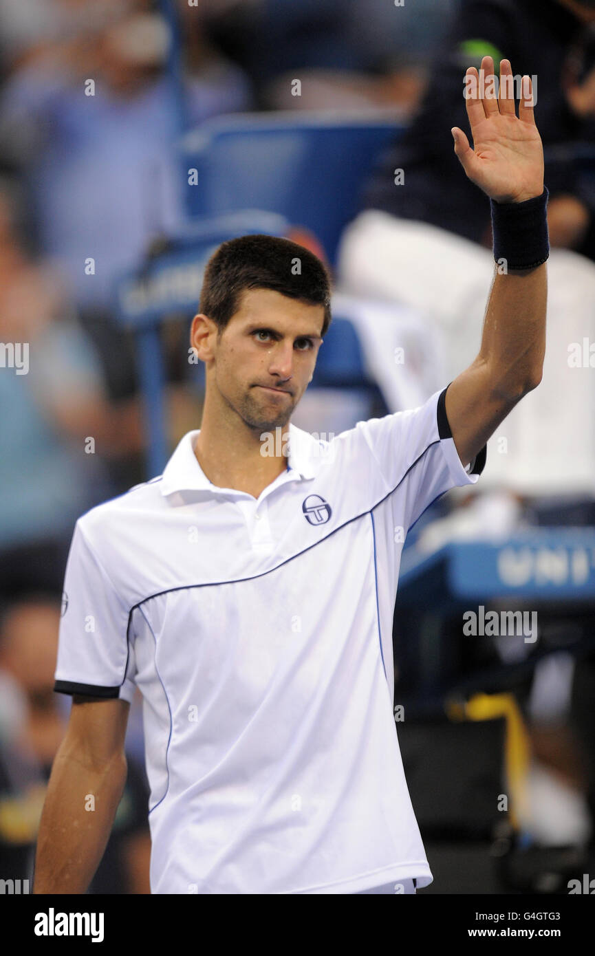 Tennis - 2011 US Open - Day Eleven - Flushing Meadows. Il Novak Djokovic della Serbia celebra contro Janko Tipsarevic della Serbia durante il giorno 11 dell'Open degli Stati Uniti a Flushing Meadows, New York, USA. Foto Stock