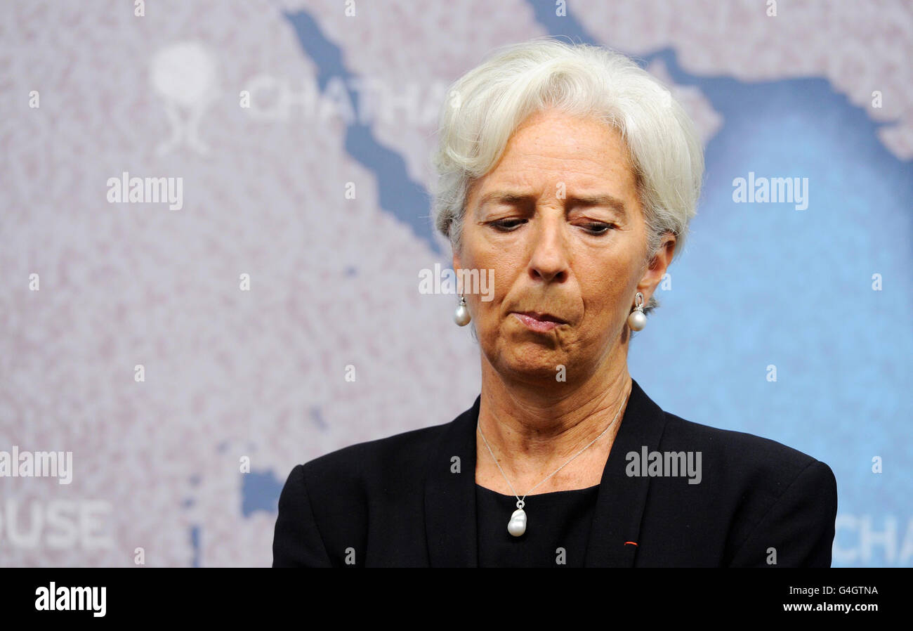 Christine Lagarde, Managing Director del Fondo monetario internazionale (FMI), durante un dibattito sulle "sfide per l'economia globale" alla Chatham House di Londra. Foto Stock